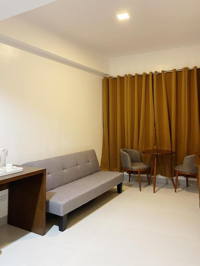Airo Suites Makati Пасай Экстерьер фото